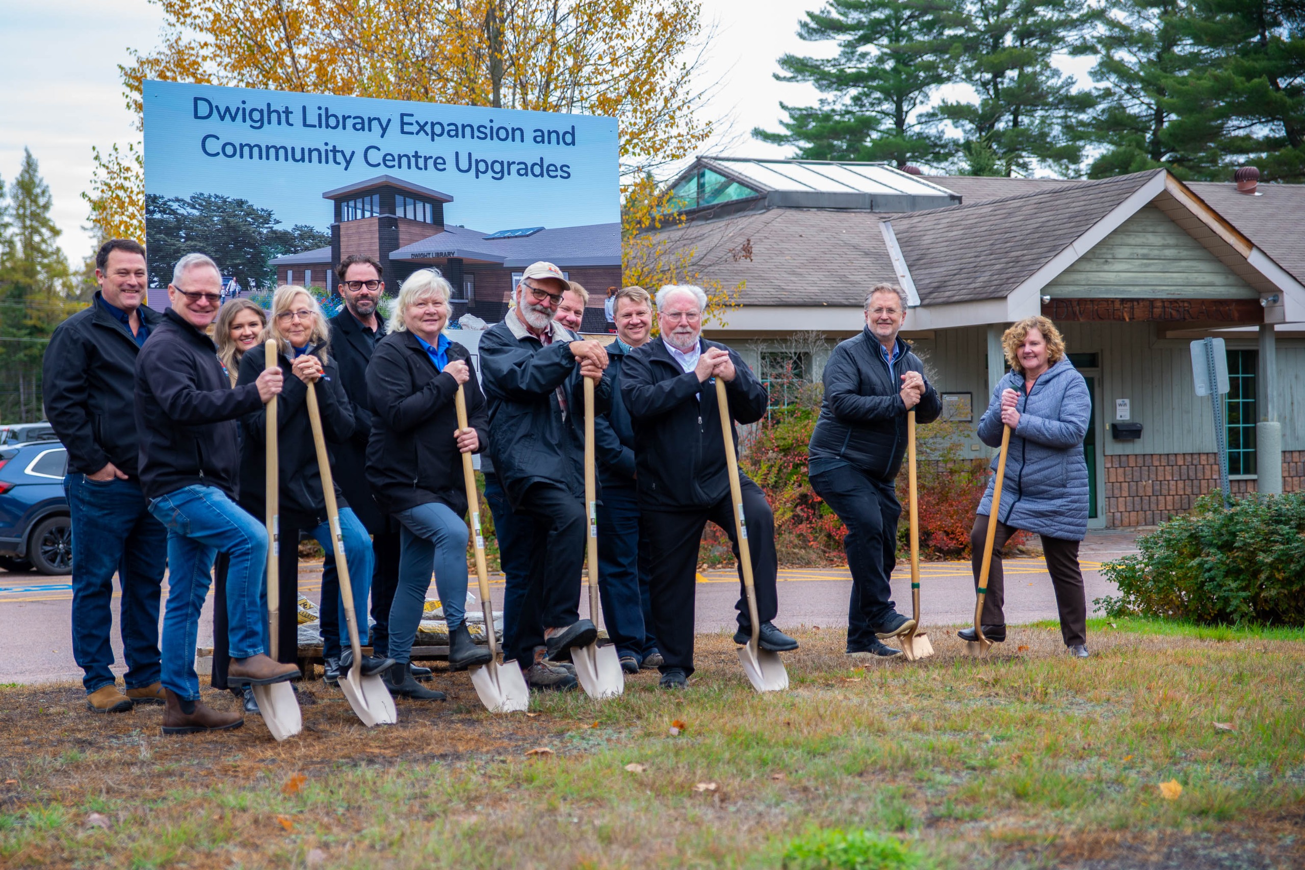 From right to left: Lake of Bays Library Board Chair Cathy Vanclieaf, Mayor Terry Glover...